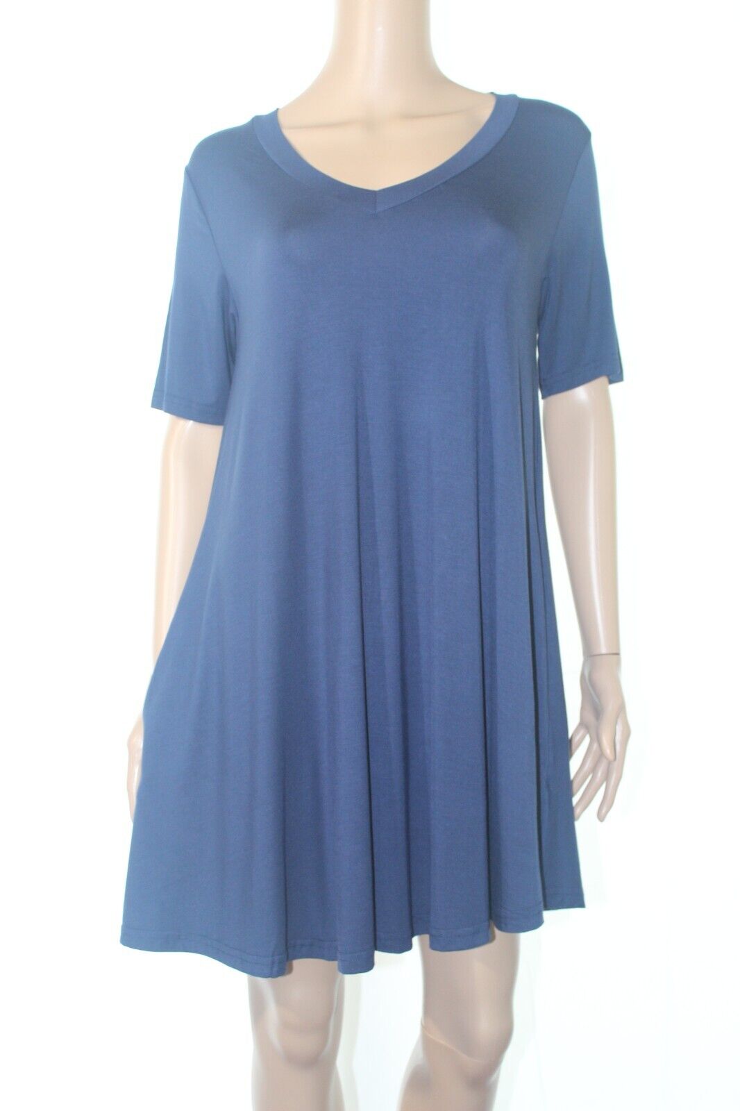 PIKO - Short Sleeve V-Neck Trapeze Dress